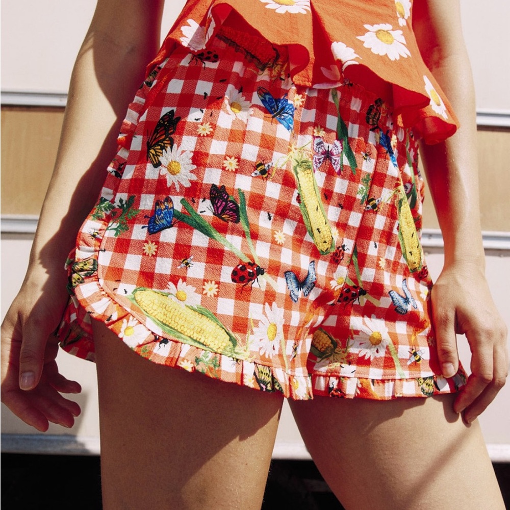NWT Lisa Says Gah Agatha Short in Garden Critter Gingham